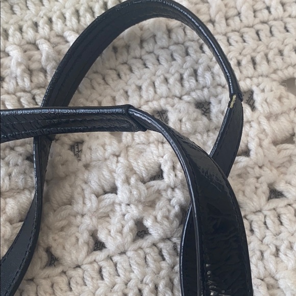 Authentic black Coach purse in GUC. - Picture 7 of 7